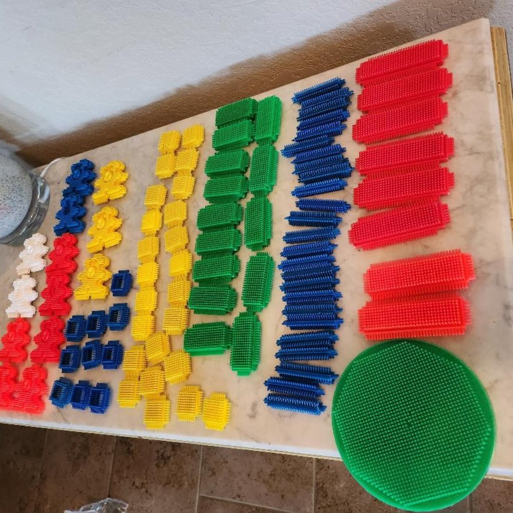 VINTAGE BRISTLE BLOCKS & Bears PLAYSKOOL 95 PCS - Stacking